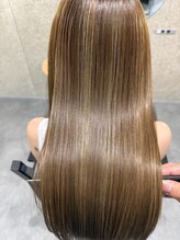 【ハイトーンでもヴァージン毛のツヤ感が叶う】今話題のインフィニアルカラー