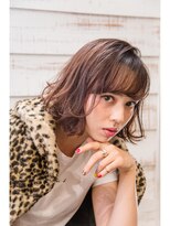 シュプール(SPUR)&nbsp;切りっぱなしのカーキグレージュボサ可愛ボブ