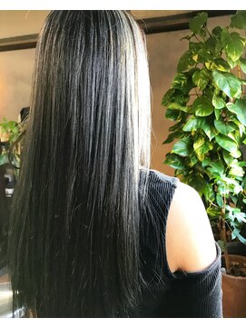 モノ アンド イニ(Mono & inni) 【奈良/inni hair】ブラックホワイト