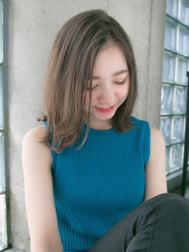 リリアン 青山(relian) 柔らかさを出すならアッシュベージュ