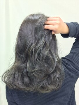 ヘアークラフトアルテサーノ(Hair craft Artesano) アディクシー×セミロングウェーブ