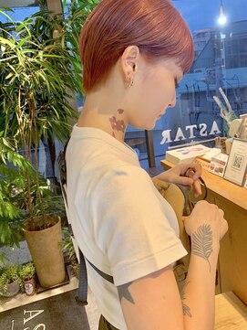 アスター(astar) 【Astar】ピンクオレンジカラー ブリーチ ミニショート