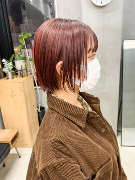 テトヘアー(teto hair) ピンクベージュ、切りっぱなしボブ、ぱつっとボブ、暖色カラー