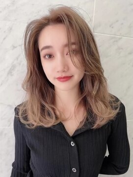 ロンド ストラーダ 心斎橋(Lond strada) レイヤーボブ×ハイトーン[心斎橋/髪質改善]