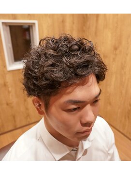 平田 理髪店 1周ツーブロック七三分けビジネスパーマスタイル