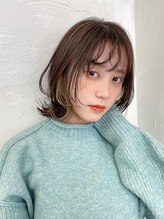 いつものスタイルに【インナーカラー】をプラスしてさり気なくオシャレに♪