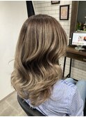 ブロンド　バレイヤージュ