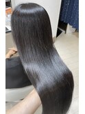 髪質改善で大人の艶髪へ【とにかく傷ませない次世代ストレート】