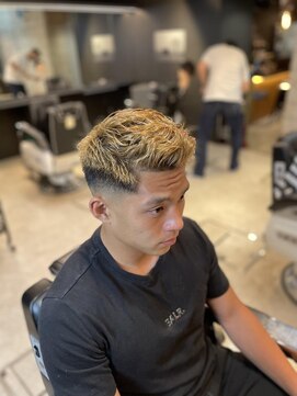 フランクスバーバー アンド ビアークラブ(FRANK'S BARBER and BEER CLUB) Messy style