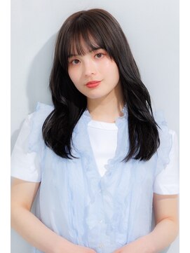 クロエ 渋谷(Cloe) レイヤーを活かしたナチュラルくびれスタイル