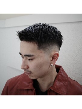 パーラー(PARLOR) スキンフェード