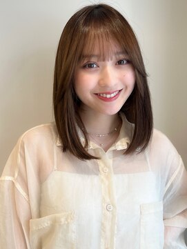 ガーデンヨコハマ(GARDEN YOKOHAMA) ミディアム　レイヤーカット　ローズブラウンナチュラルブラウン