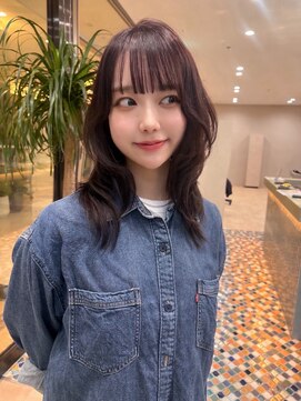 大人可愛いベージュレイヤーロブカット