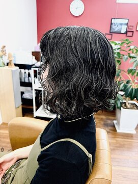 エルドールバイエムアンドエム(AILE DORE by m&m) 地毛ハイライト＋くせ毛活かし