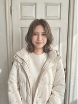 ロニカ 銀座(LOuNICA)&nbsp;大人ミディアム/くびれヘア/外ハネボブ/グレージュ #銀座#東銀座