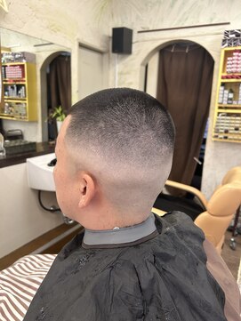 オアゾバーバー(OAZO BARBER) 6mm坊主フェード