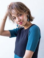アッシュ 亀戸店(Ash)&nbsp;脱白髪染めハイライト×髪質改善で白髪を活かす艶髪ミディアム