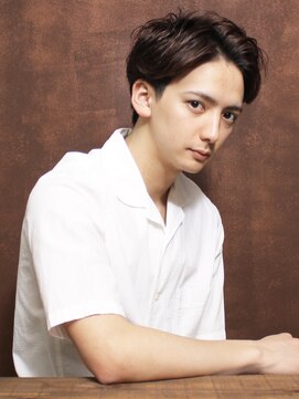 シアンデルカ(CYANDELUCCA) センター分けツーブロックショート