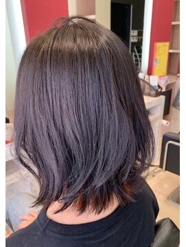 ミズグラート(Ms. grato) アクセントあり切りっぱなしボブ