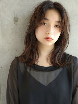 アンドレイ 表参道(andrey) 【ANDREY宮村】くびれウェーブミディアムセンターパート