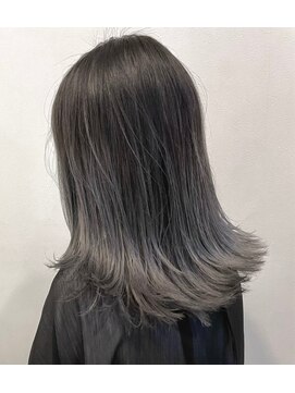 ビビグランジュテ(BiBi) 高知 南国市 BiBi grandjet シルバーバレイヤージュ