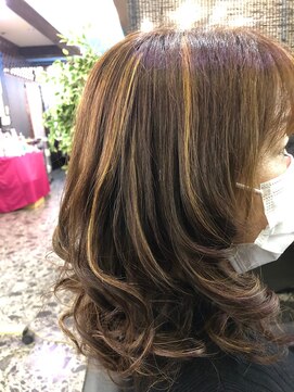 ヘアーブティック アート21ハーツ店 ハイライトカラー