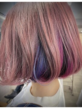 キャラ シャローネ 池袋(Chara Chalone) 大人可愛いインナーカラーピンク丸みボブ/資生堂カラーミューズ