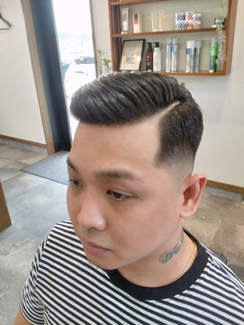 ビーゴイグチ(B5 iguchi) メンズカットフェード、ストパー、ダウンパーマ、パートライン