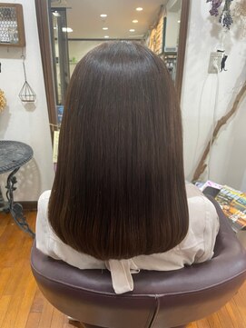 美容室 メザミー MESAMIES 大人可愛い透明感つや髪ダークブラウン×エアストレート