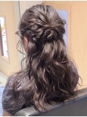 ふわふわのダウンスタイル(飾りなしヘアセット)