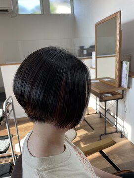 イチ(ichi) 前下がりショート