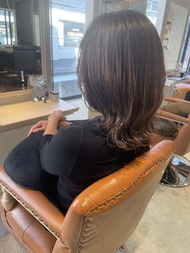 ローマ ギンザ(ROMA Ginza) ★ROMA銀座３Dカラー透明感グレージュ×女性らしいくびれミディ