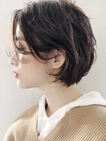 ノイカーム(noi Calm)&nbsp;顔周りレイヤーカットグレージュカラーくびれボブショートカット