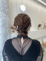 リル(re'll) 《花屋併設》シニヨン