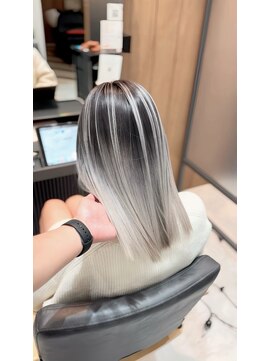 ヌル いわき(neul) neul/いわき/ダブルカラー/バレイヤージュ/ハイトーン/ブリーチ