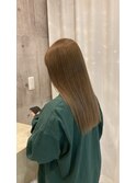 ベージュ