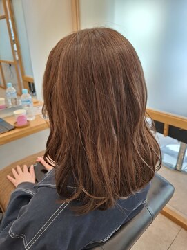  リュクスバトーバイトリコ 船橋南口店(Luxe BATEAU by tricot) アッシュブラウン