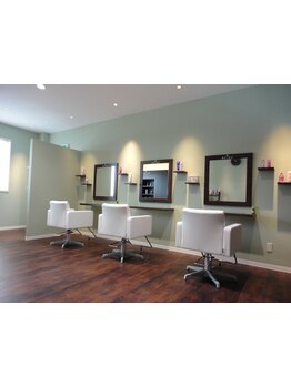 【赤間駅徒歩1分】大人女性のお悩みに寄り添うトータルビューティサロン◇あなただけの似合わせをご提案