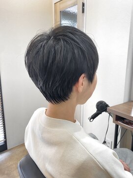 すっきりショート×黒髪
