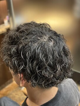 ヘアーモードキクチ 神田日銀通り店 神田スパイラル