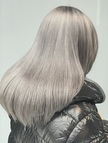 プライズ 錦糸町北口店(prize)&nbsp;ホワイトシルバー/グレー/シルバー【錦糸町北口】hina