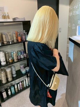 ペレ 原宿(PELE) ダブルカラー/ケアブリーチ/羽エクステ/原宿