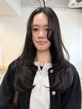 マルケ ドゥ マッシュ(MaruQuee de mashu) シャギーカット/ハッシュカット/ロングレイヤー/レイヤーカット