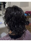 韓国へアカルマパーマワックスなしセンターパート黒髪ウルフ