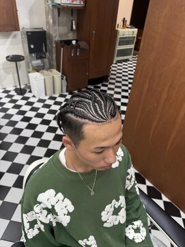 フランクス バーバー ウエストトウキョウ 吉祥寺店(FRANK’S BARBER WEST TOKYO) 波巻きツイストスパイラルリバースセンターパートニュアンスパR