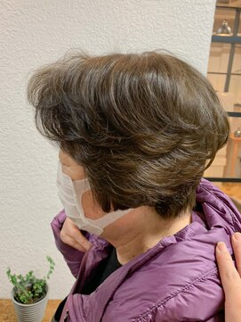 フラココ 神楽坂(hurakoko kagurazaka) 【担当：森口　毛流れのついた素敵シニアヘア】