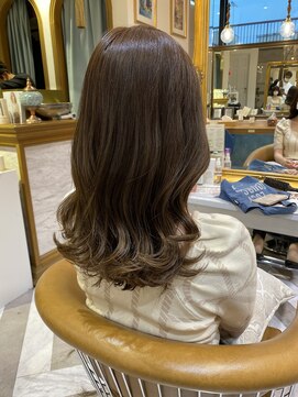 ロンドアベニール 北千住(Lond avenir) ゆるふわミディアム シアーベージュ 西田大樹