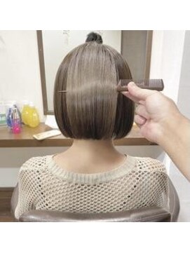 アルバ ヘアリゾート(ALBA) 【ALBAさわ】オリーブグレージュ艶ボブ　☆★