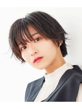 ビアンコカーロ 用賀店(Bianco caro) 外ハネショート/アッシュブラック/20代30代40代