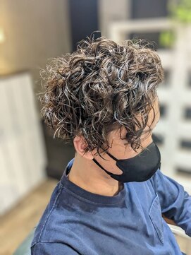 マホロバ(MAHOROBA) 大人メンズパーマスタイル